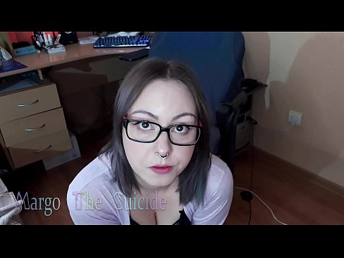 ❤️ Seksikas prillidega tüdruk imeb dildot sügavalt kaamera ette ❤️ Kaunis porno at et.muitohentai.ru ☑